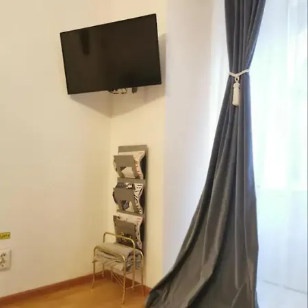 Brasova 19 * Braşov